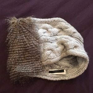 Ann Taylor unique scarf with faux fur, cable knit